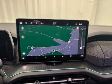 Fahrzeugverkauf 20 Skoda Kodiaq 1.5 TSI Selection AHK+Panodach+Matrix