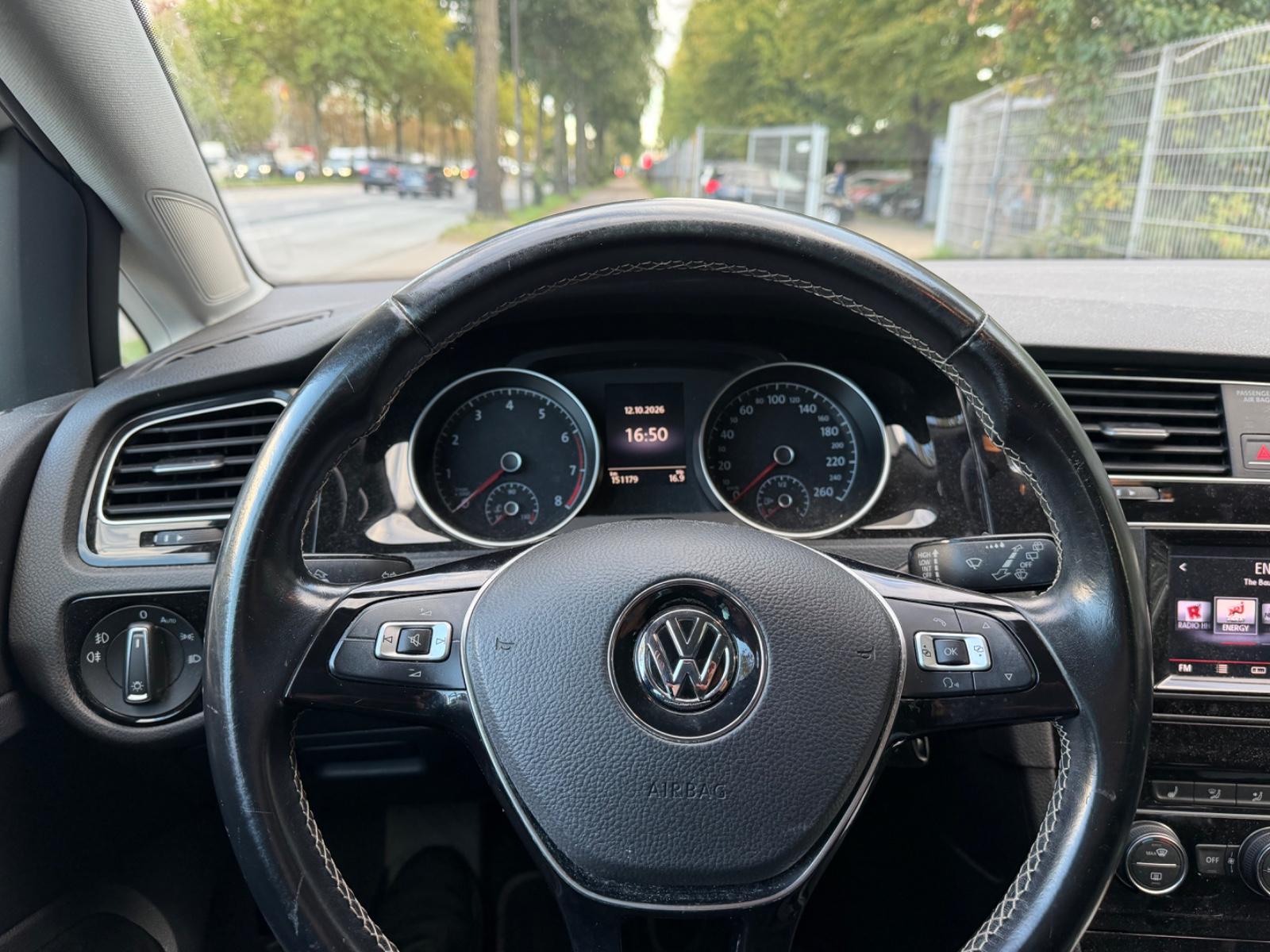Volkswagen Golf VII Lim. Cup BMT + GARANTIE