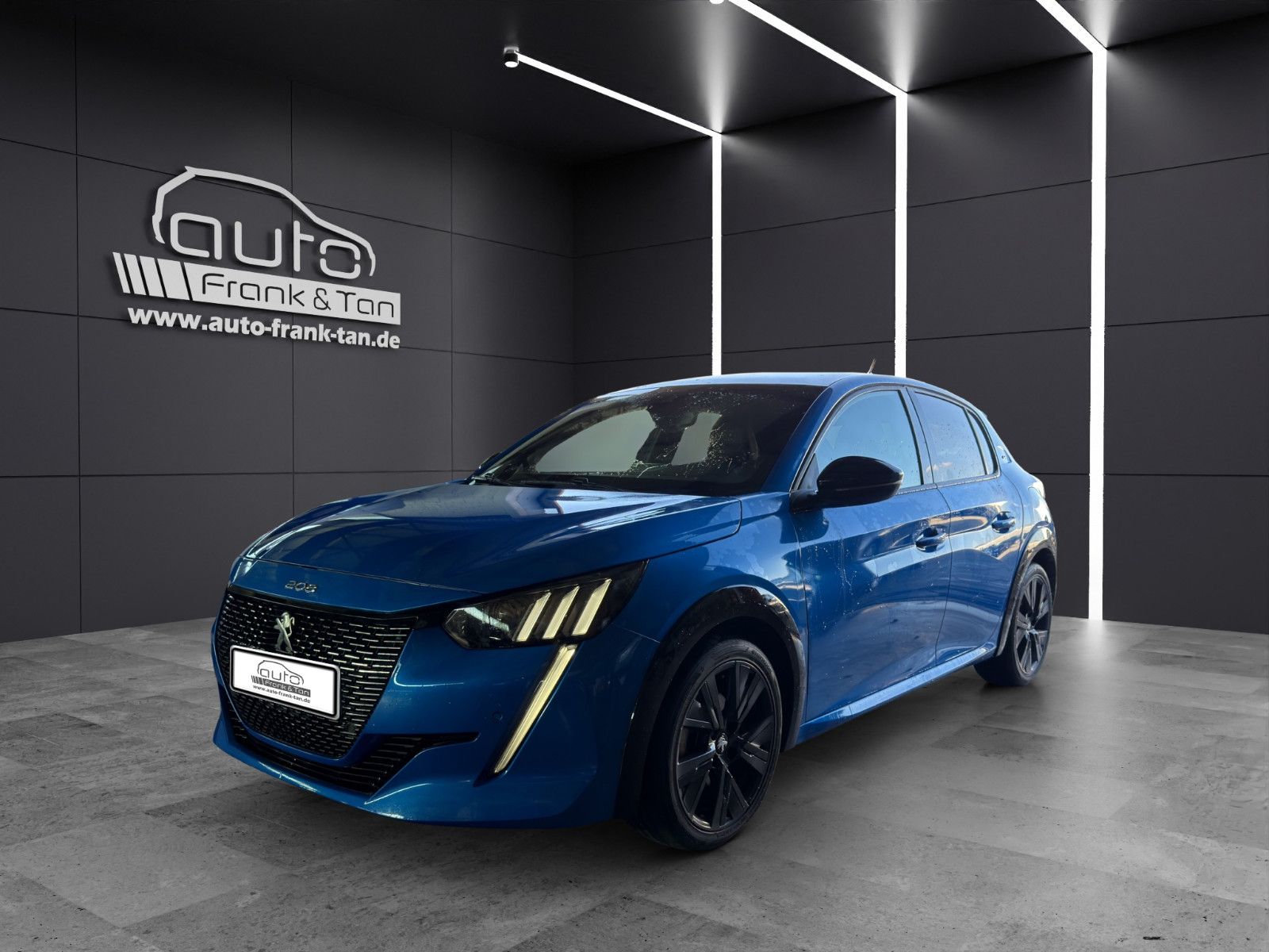 Fahrzeugabbildung Peugeot 208 GT Navi*Shzg*LED*Ambiente*Pano