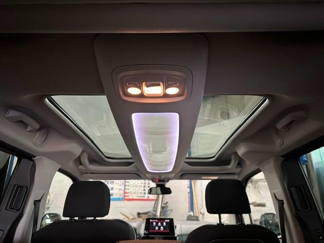 Citroën Berlingo Feel M/AHK/LED/Kamera/Panorama/Alu/PDC
