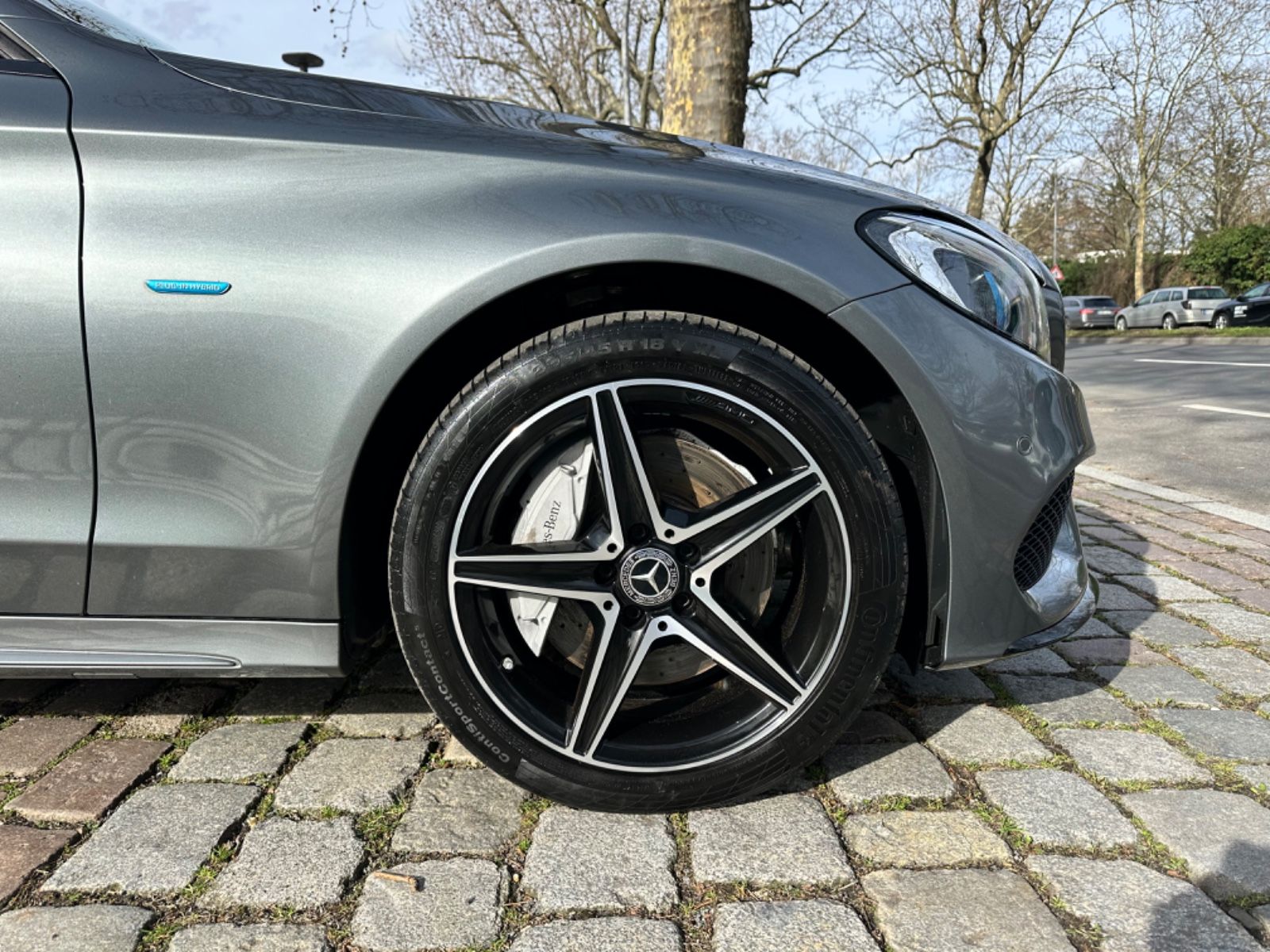 Fahrzeugabbildung Mercedes-Benz C 350e AMG T Edition*Comand*Leder*StHz*Airmatic*