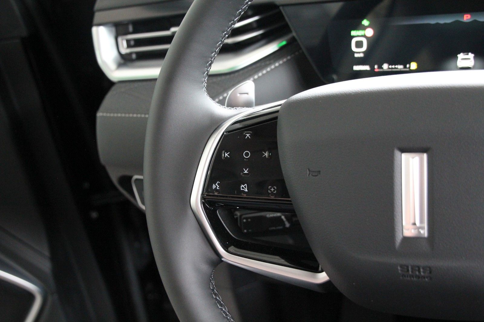 Fahrzeugabbildung GWM WEY03 LUXURY 4WD PHEV Pano, Sitzk., Winter