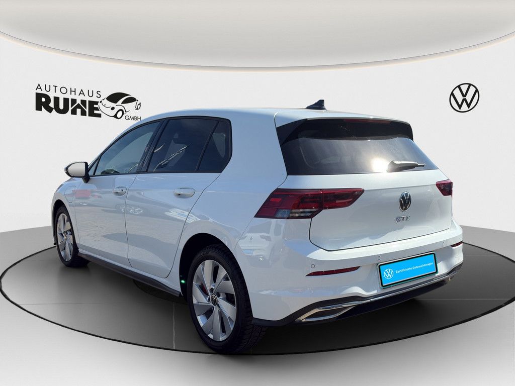Volkswagen Golf VIII GTE 1.4 eHybrid 110 kW DSG foto 3