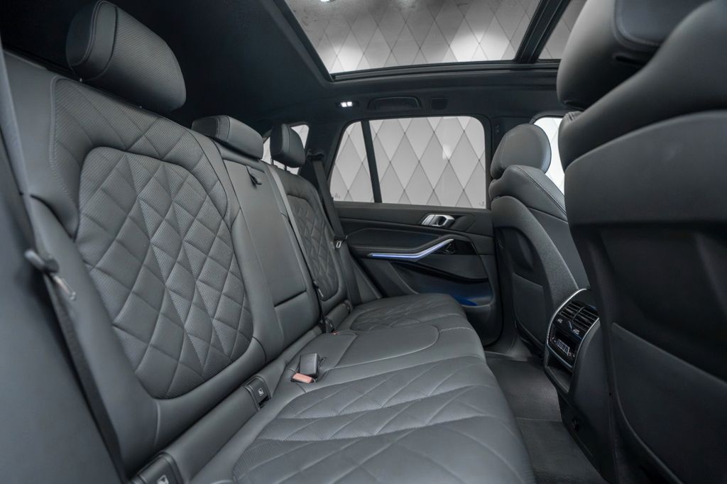 X5 xDrive40d BLACK/BLACK PANORAMIC M PACKAGE - Bild 17