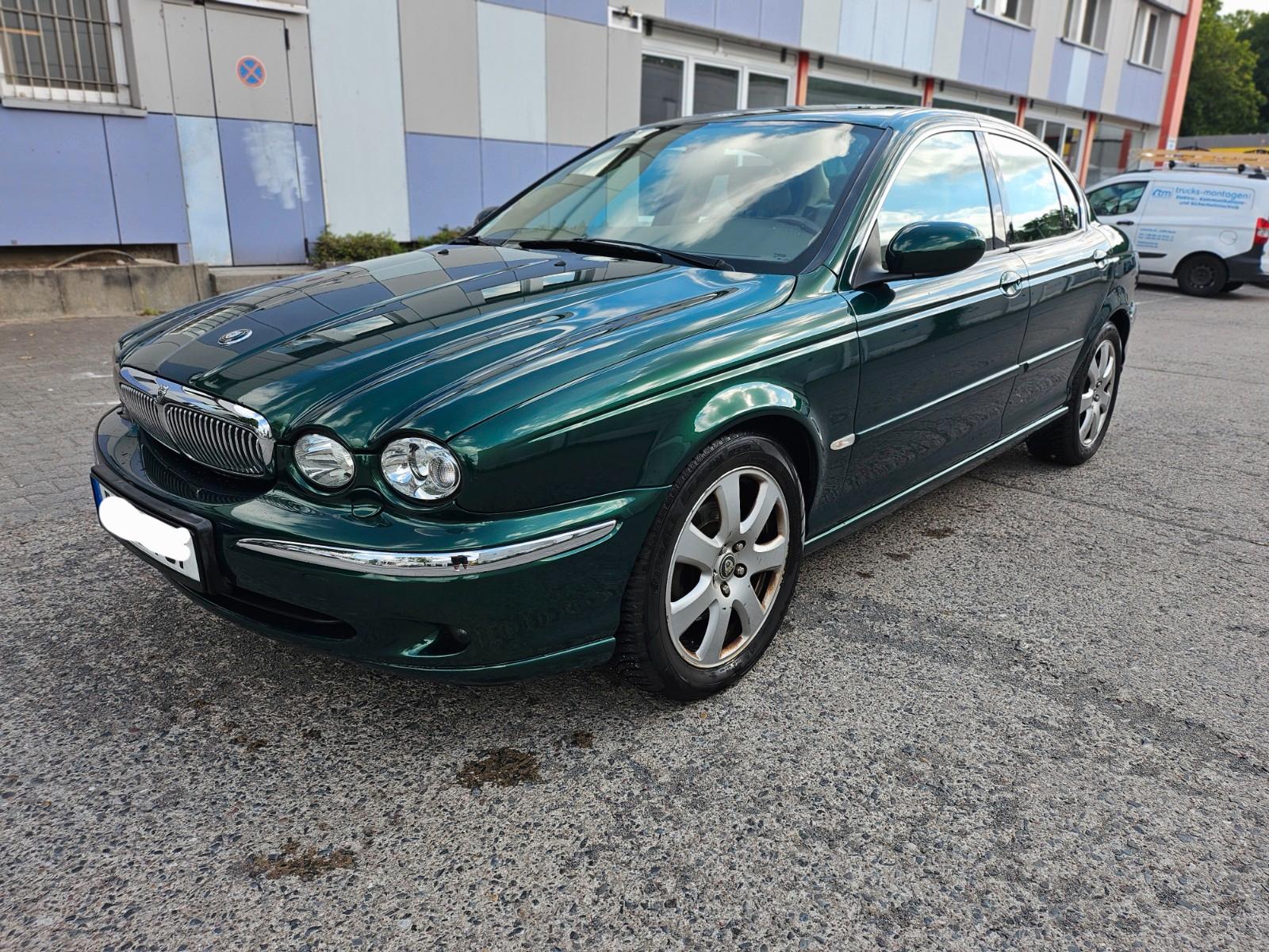 Jaguar X-Type 2 Liter V6 Executive Automatik