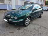 Jaguar X-Type 2 Liter V6 Executive Automatik - Jaguar X-Type: Grün