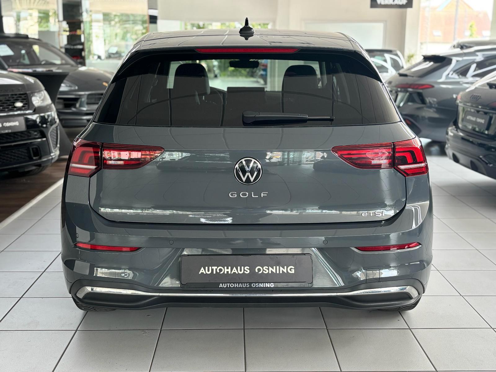 Volkswagen Golf VIII Lim. 1.5 eTSI 1.HAND GOAL NAVI DSG LED, миниатюра 5