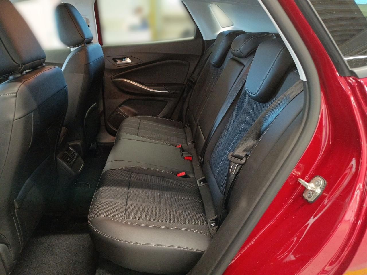Fahrzeugabbildung Opel Grandland 1.2 Turbo GS Automatik