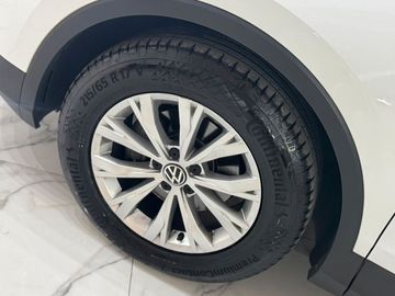 Volkswagen Tiguan - 9