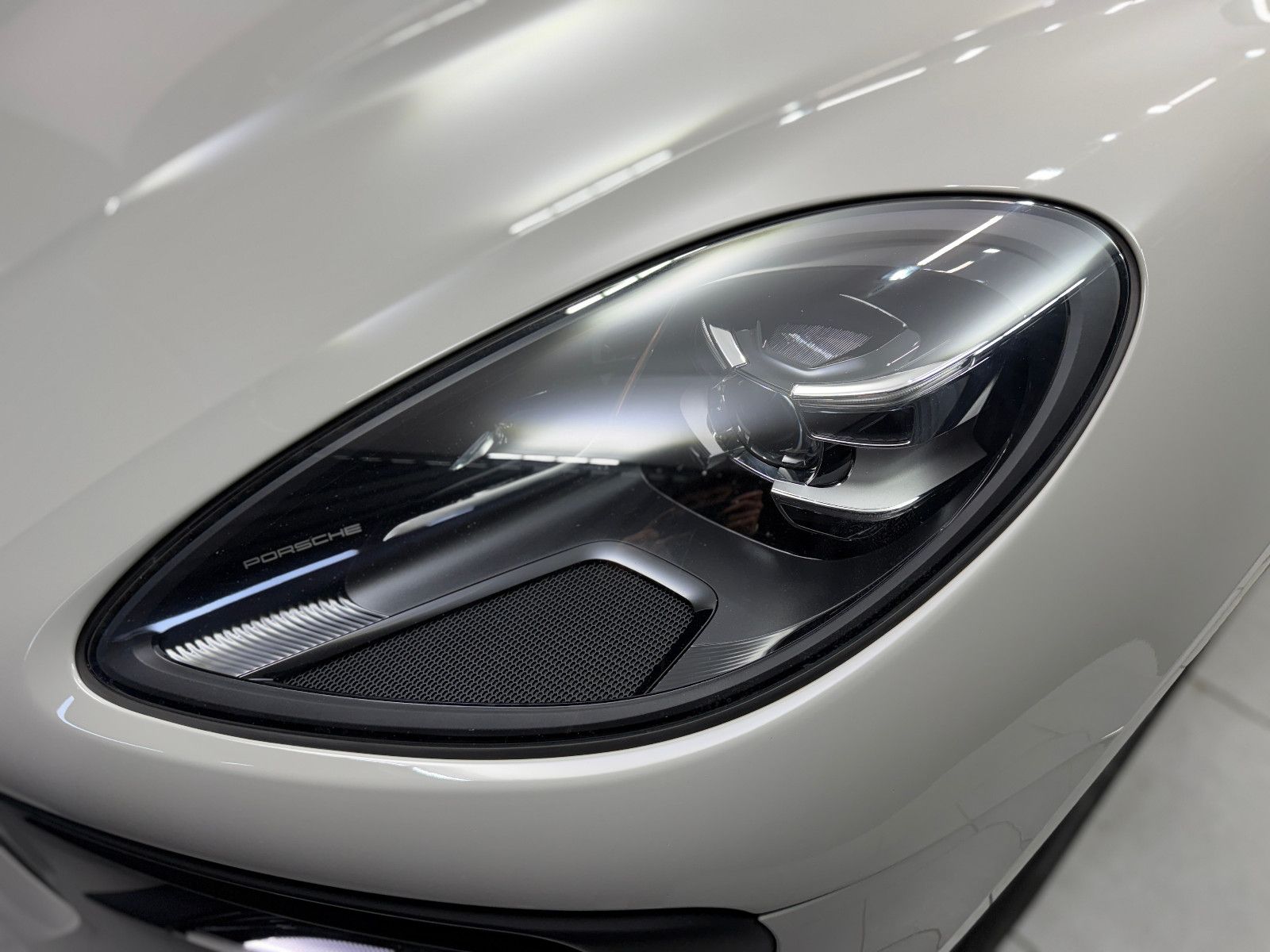 Fahrzeugabbildung Porsche Porsche Macan S |360°|AHK|Dt.-FAHRZEUG