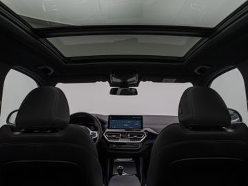 Fahrzeugabbildung BMW X3 xD20d Pano. 360° DAB H/K Stop&Go Sport Alarm