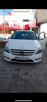 Mitsubishi Mercedes B 200 - Mitsubishi Space Star in München