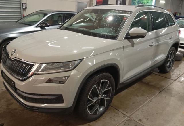 Skoda Kodiaq 2.0 TDI DSG STYLE/Alu 19"/LED/Nav/17200ne