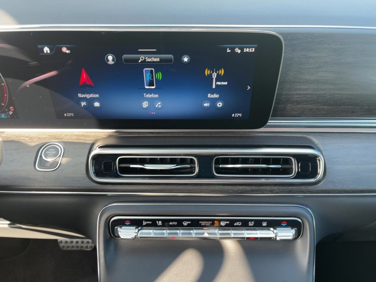Fahrzeugabbildung Mercedes-Benz V 250 d lang Multibeam/Distronic/360°/AHK