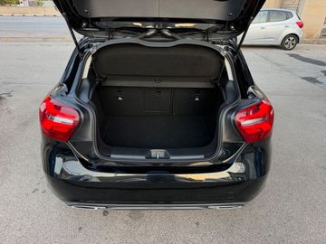 Mercedes A 180 - 12