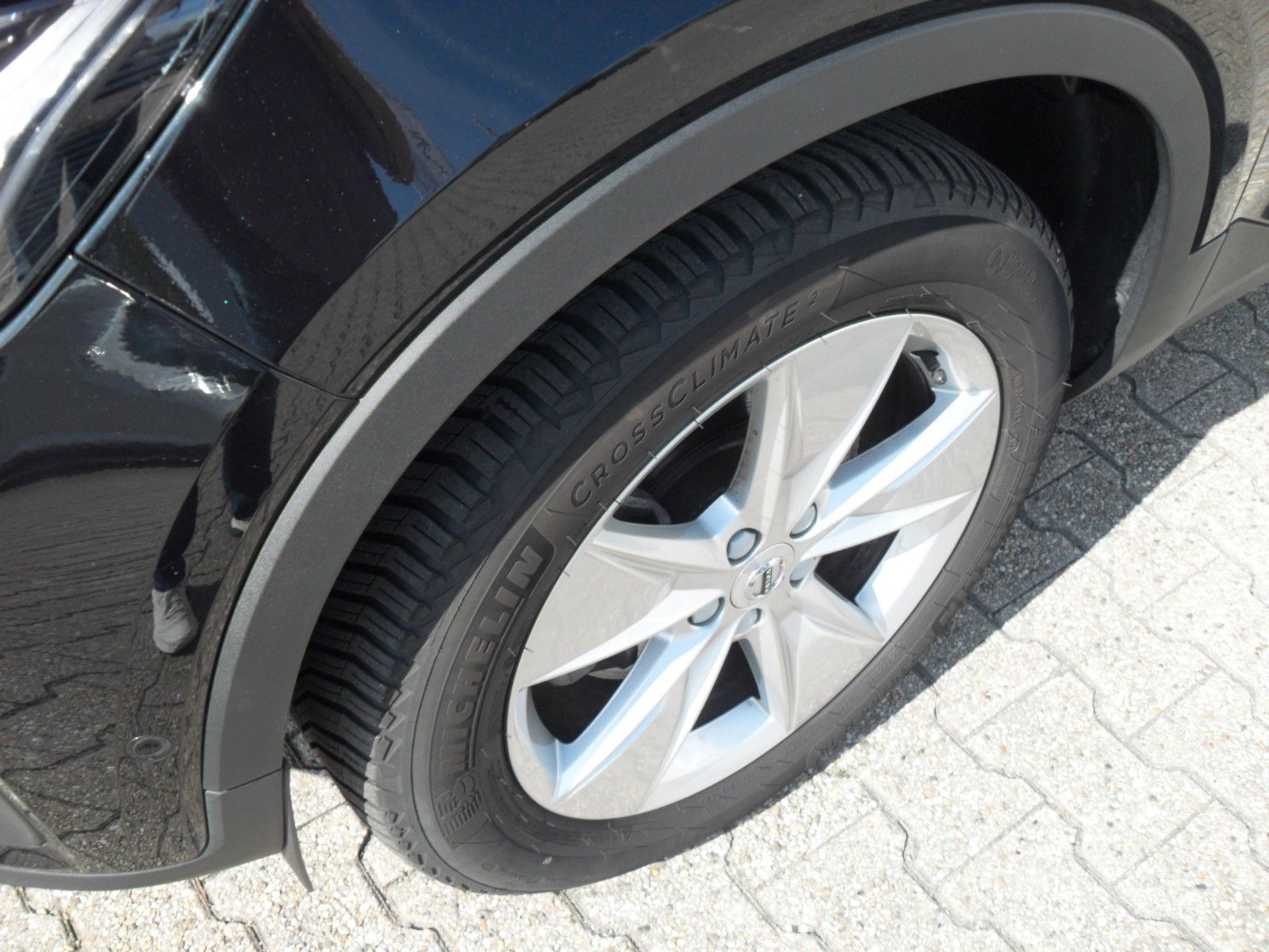 Fahrzeugabbildung Volvo XC 40 B4 Core
