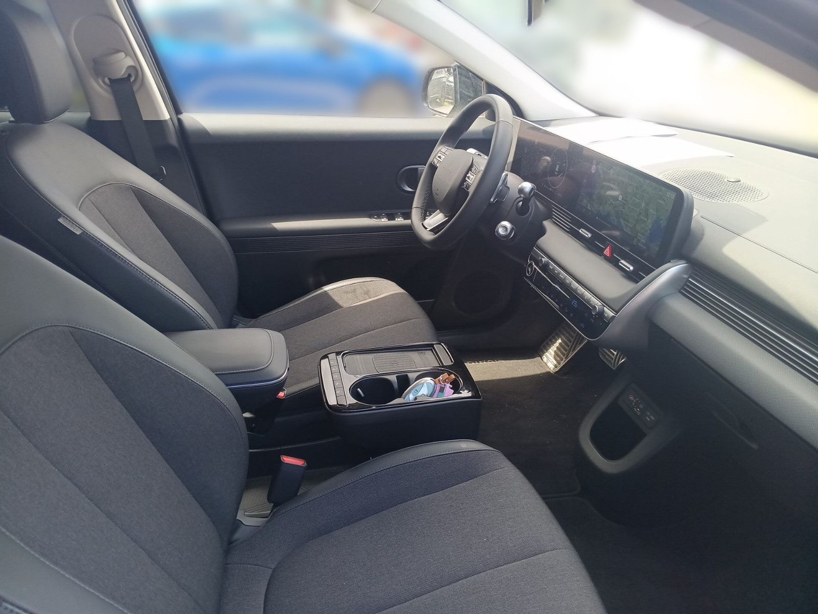 Fahrzeugabbildung Hyundai IONIQ 5 84kWh 325PS 4WD Techniq Parkpaket