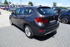 Fahrzeugabbildung BMW X1 sDrive 18i **SCHECKHEFT / TÜV-NEU / AHK**