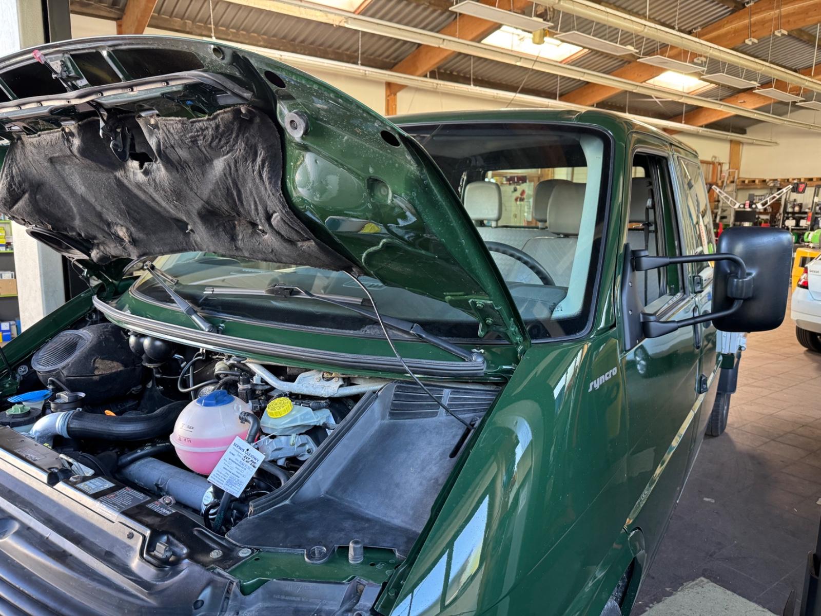 Volkswagen T4 Doka Syncro 4trg 2,5 TDI AXL GRÜNE Pl. HU Neu