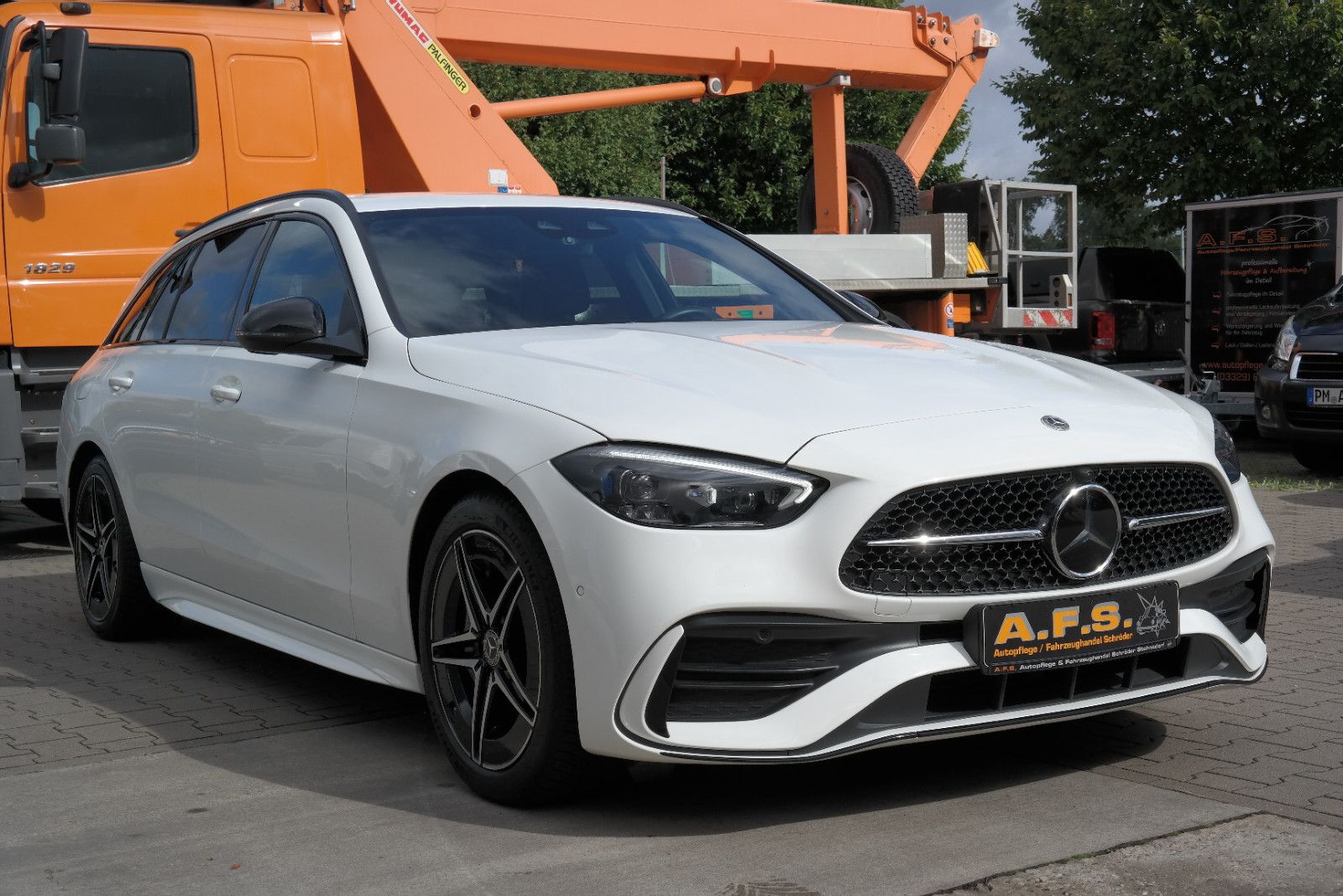 Mercedes-Benz C 220 T 4Matic Leder LED AMG-Line High-B. Garan