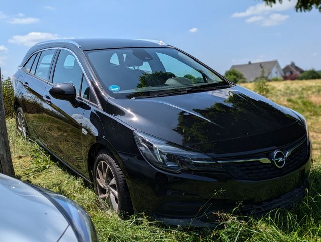 OPEL Astra 1.5 CDTI Aut. Elegance Navi LED Kamera
