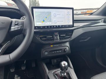 Ford Focus Turnier 1.0 ST-Line X KameraAHK