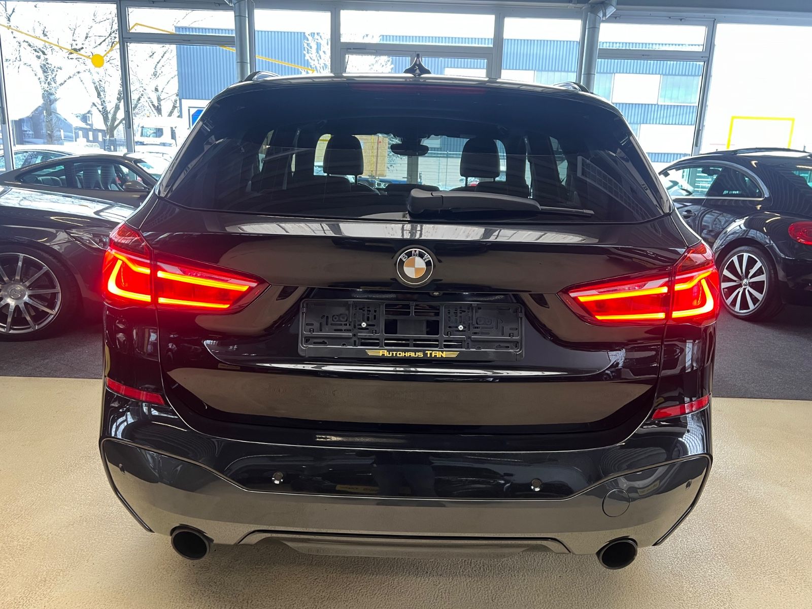 Fahrzeugabbildung BMW X1 xDrive 25 i M Sport *PANO*HEAD-UP*LED*MEMORY*