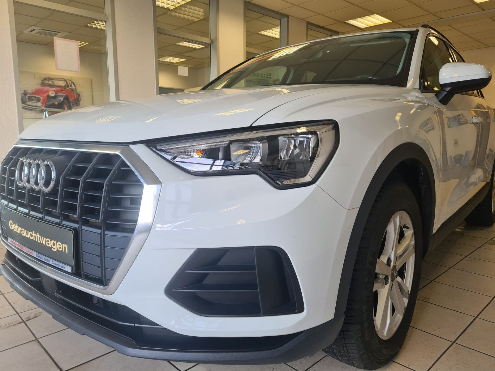 Fahrzeugabbildung Audi Q3 35 TFSI / LED / NAVI / AHK / VIRTUELL