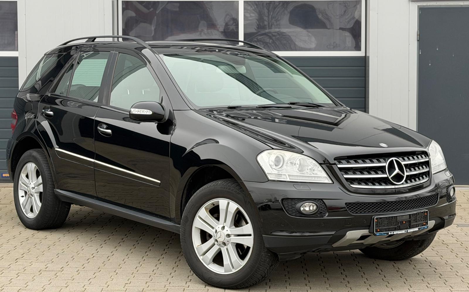 Mercedes-Benz ML 320 CDI Schiebedach Bi-Xenon AHK Navi SHZ