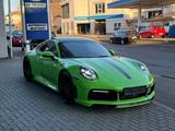 Porsche 911 Carrera S 992 TECHART KERAMIK LIFT Chrono - Porsche: Grün, 911