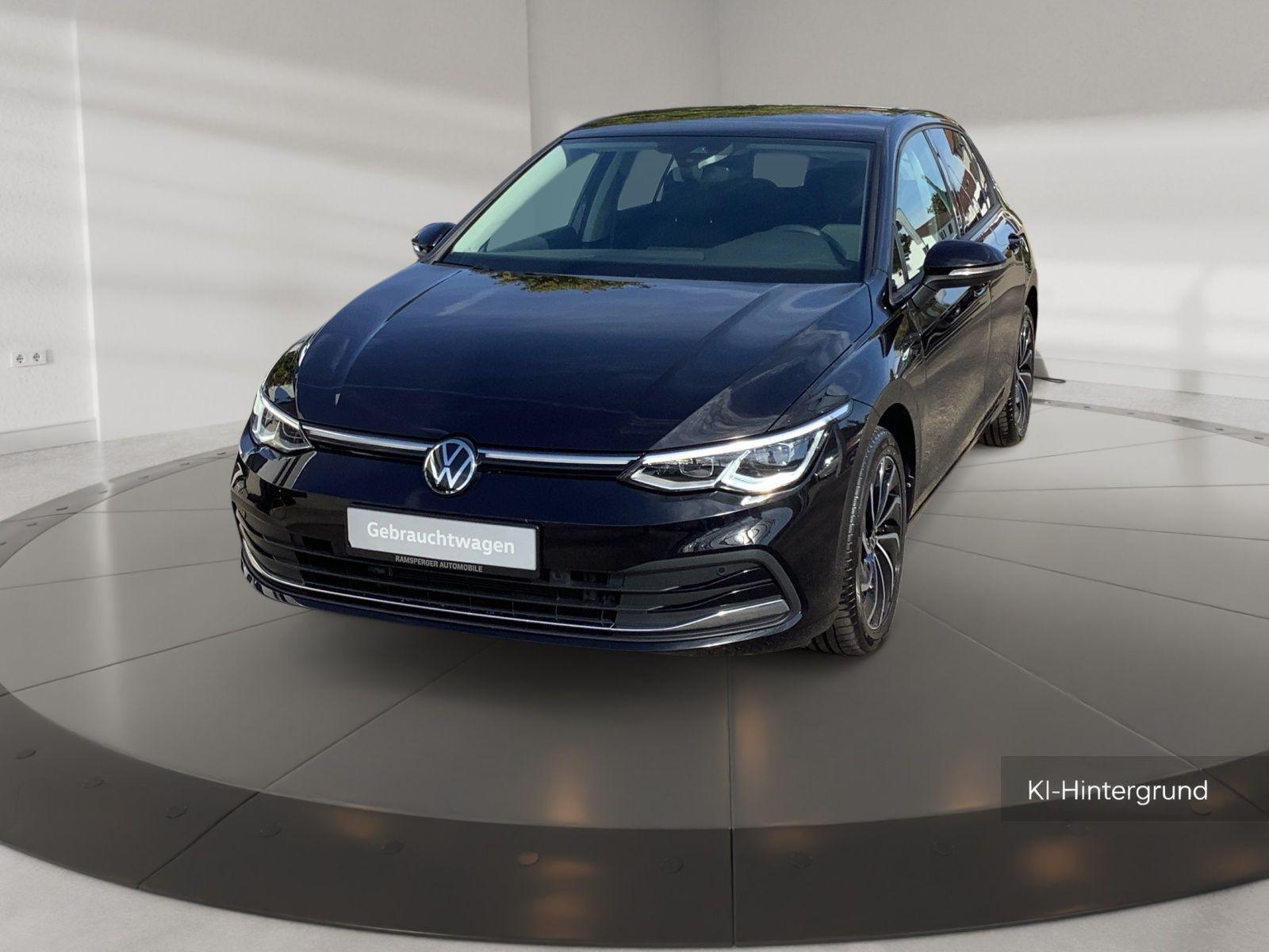 Volkswagen Golf VIII 1.5 TSI Move ACC LED APP SHZ PDC