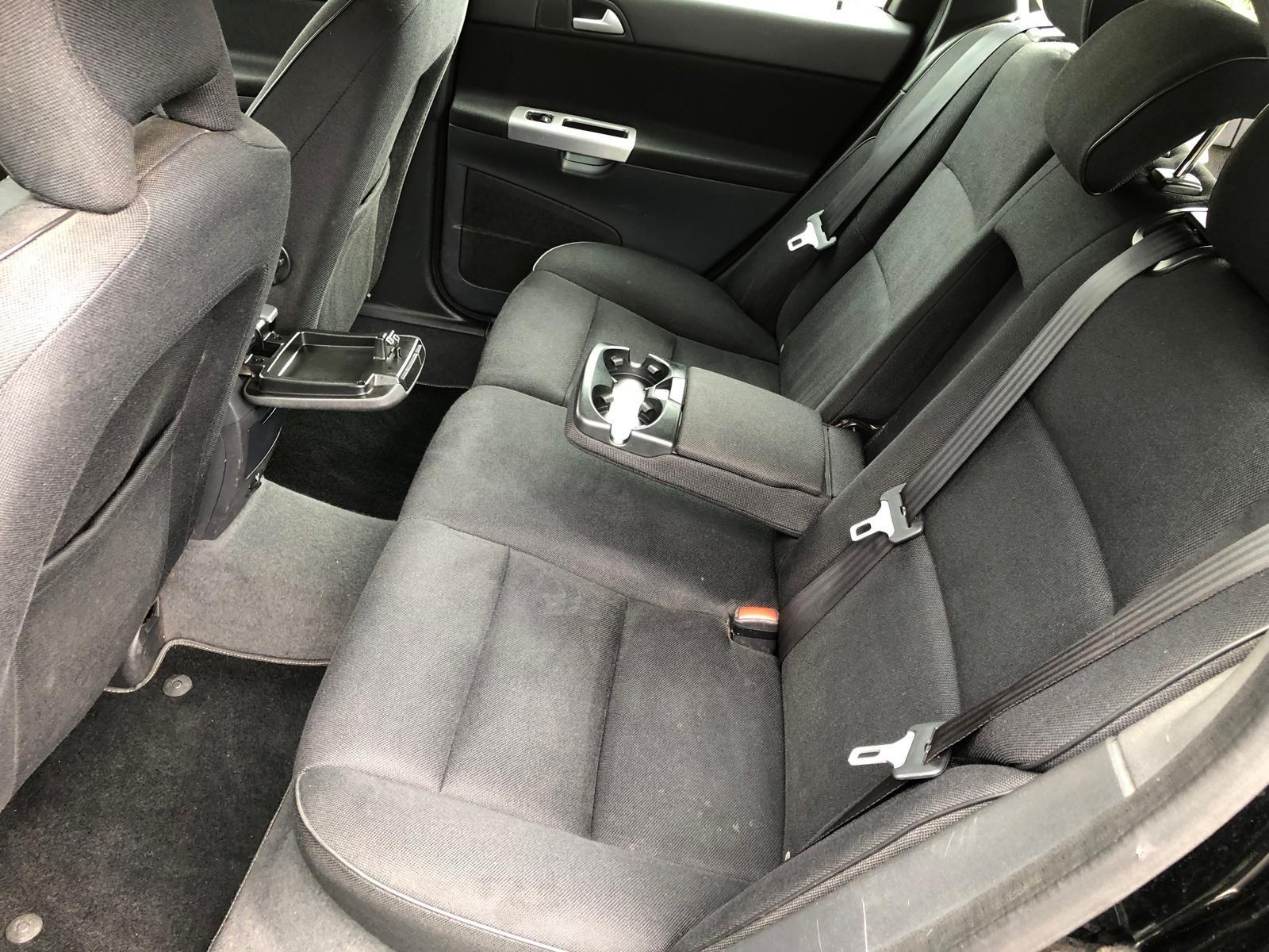 Volvo V50 2010 — photo 10