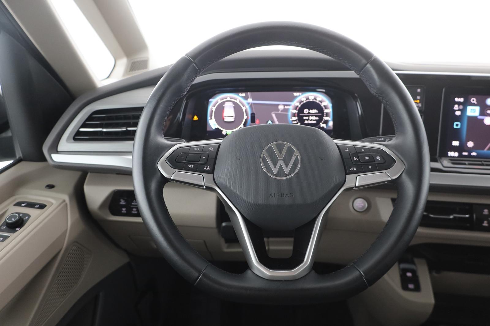 Volkswagen T7 Multivan 2.0 TSI DSG LED Navi AHK Panorama
