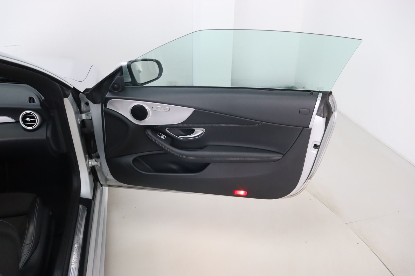 Fahrzeugabbildung Mercedes-Benz C 220 d Cabrio AMG Line