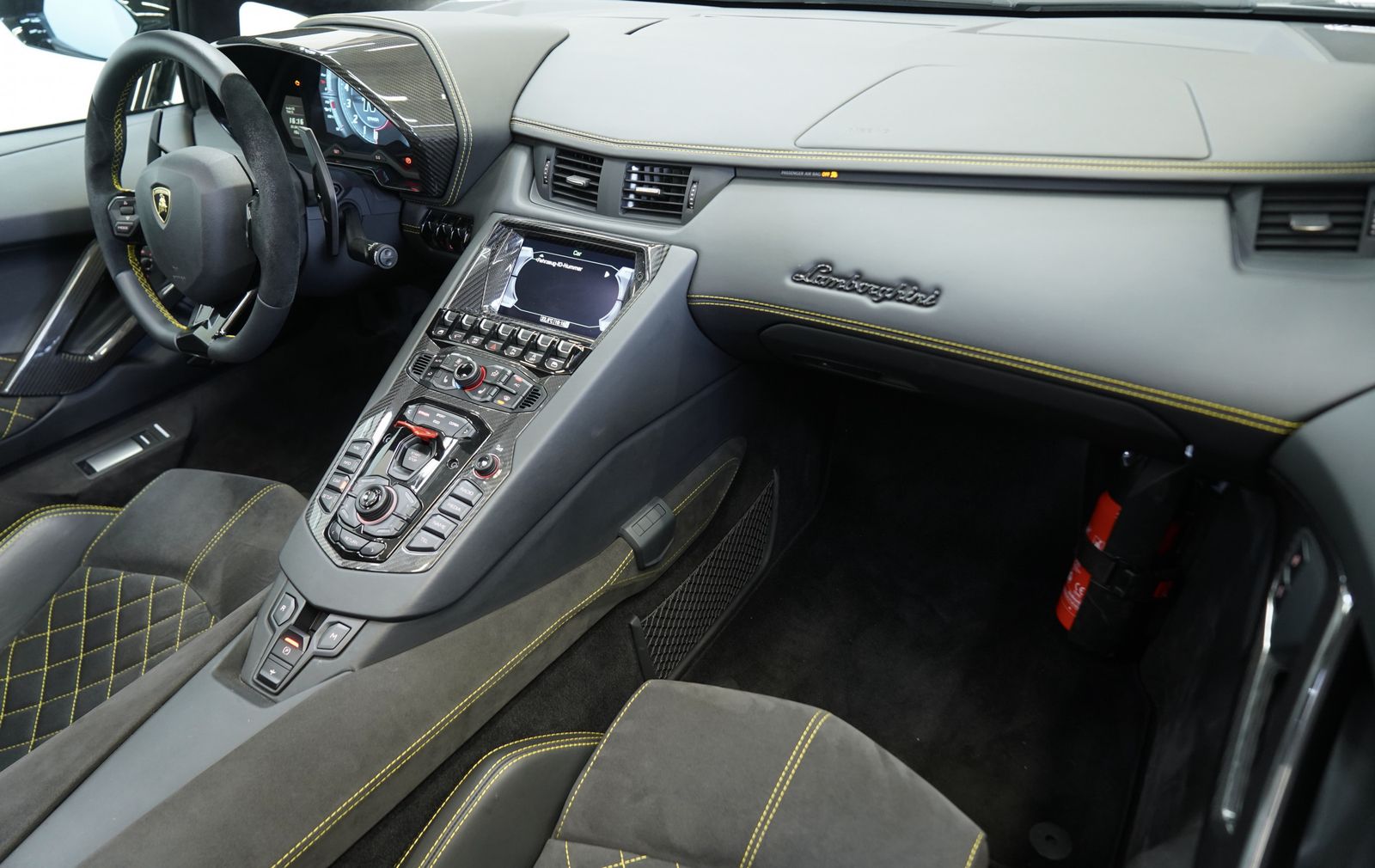 Lamborghini Aventador