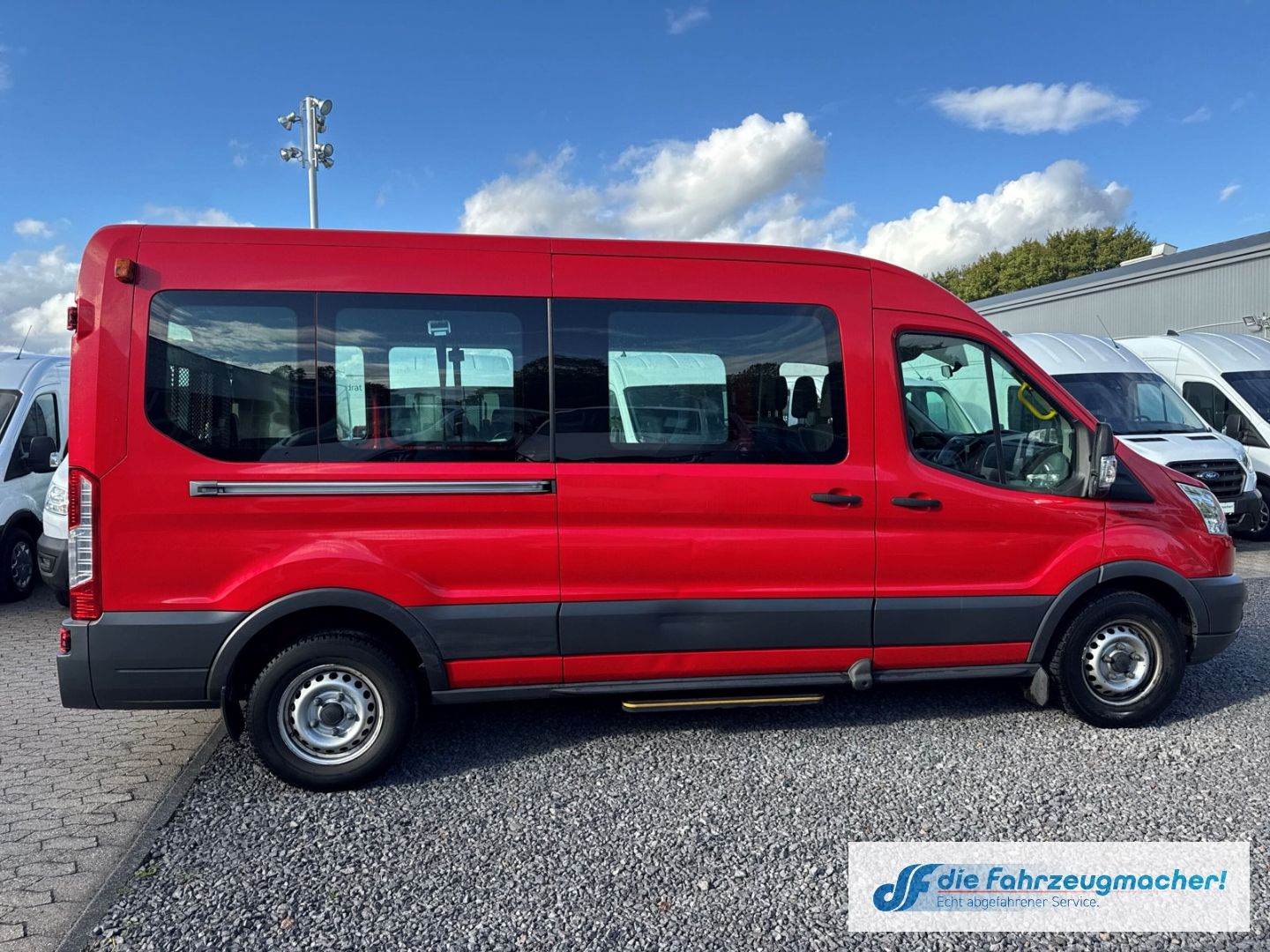 Fahrzeugabbildung Ford Transit Kombi 350 L3 2.2 TDCi DPF *2495 *KLIMA *