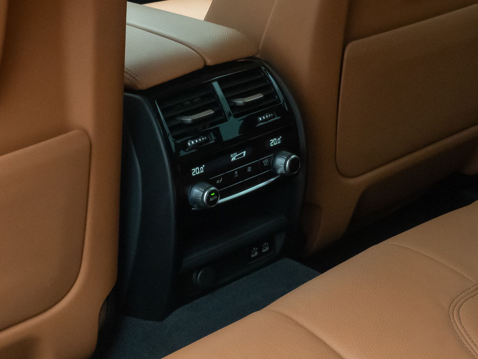 Fahrzeugabbildung BMW 530i xD Luxury Line 4xKlima AHK Kamera DAB Alarm