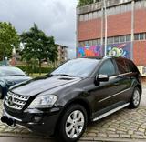 Mercedes-Benz Mercedes Benz ML320CDI  4MATIC - Mercedes-Benz ML 320 Gebrauchtwagen in Hamburg