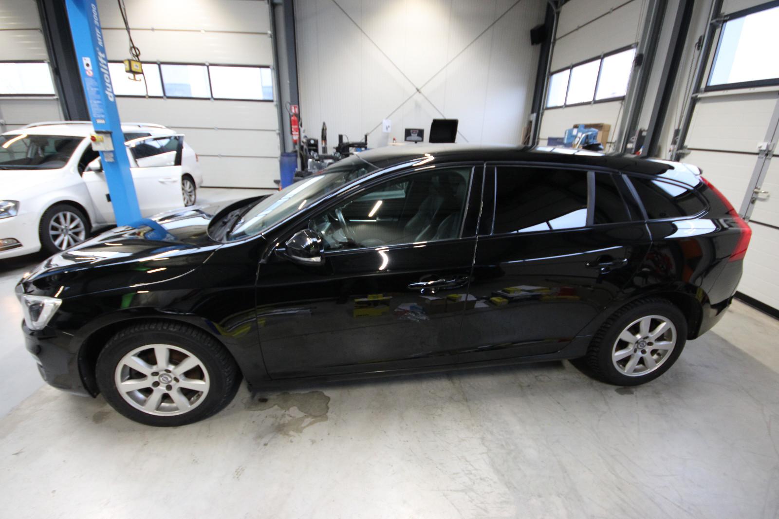 Volvo V60 Kombi Linje Svart