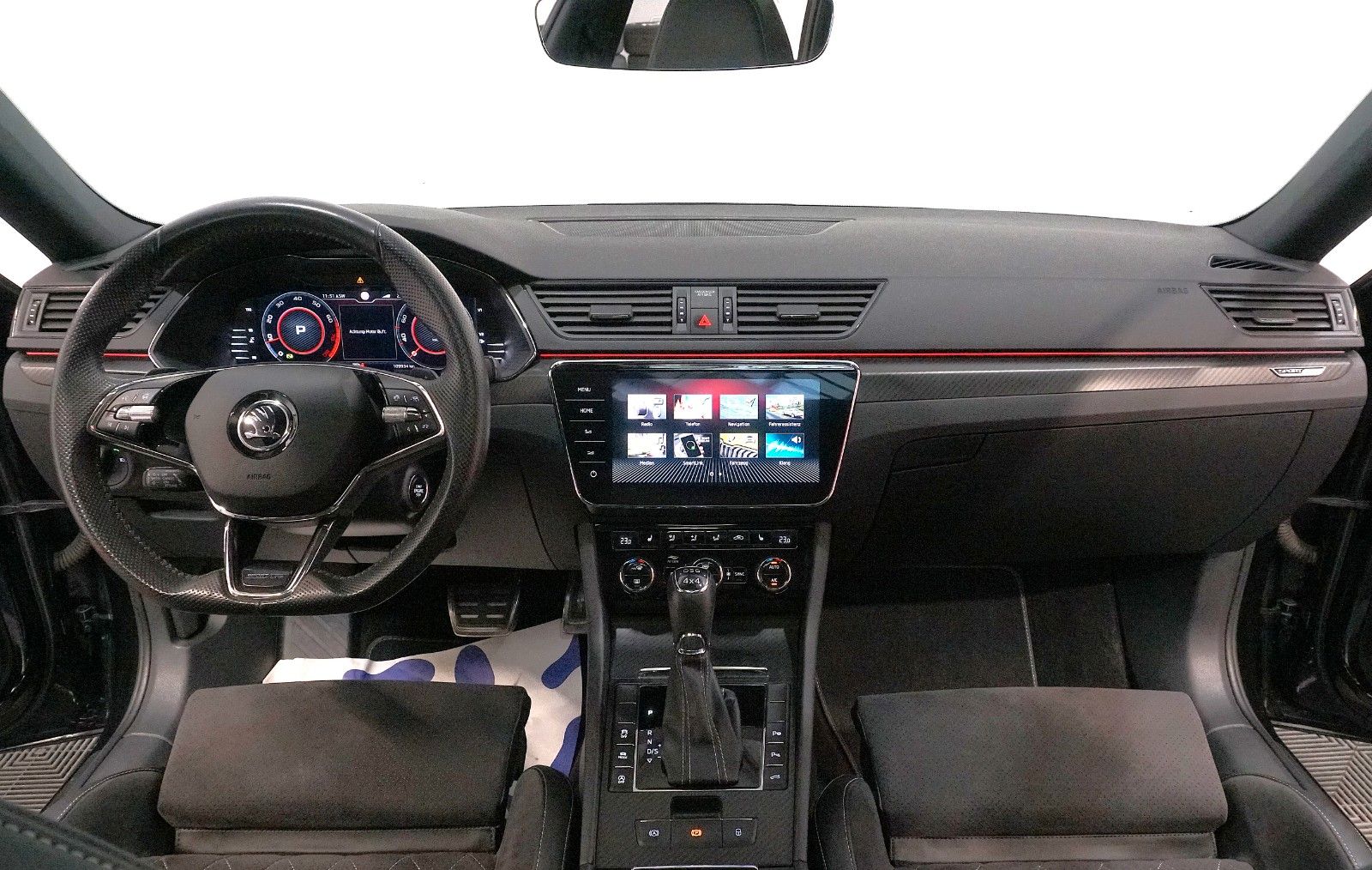 Skoda Superb Combi 2.0 TSI Sportline 4x4*ACC*AHK*STDHZ foto 9