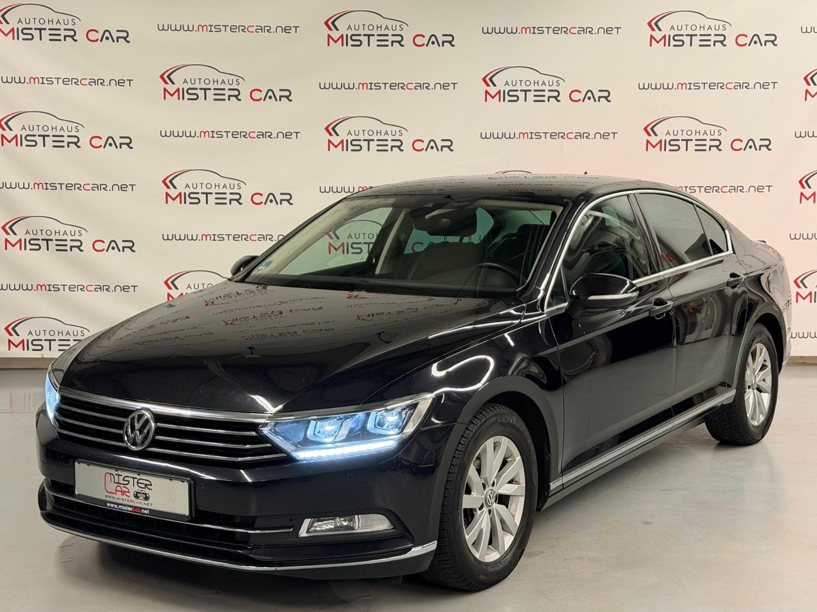 VW Passat Highline DSG VIRT/ACC/LED/KAM/AHK/MASSAGE