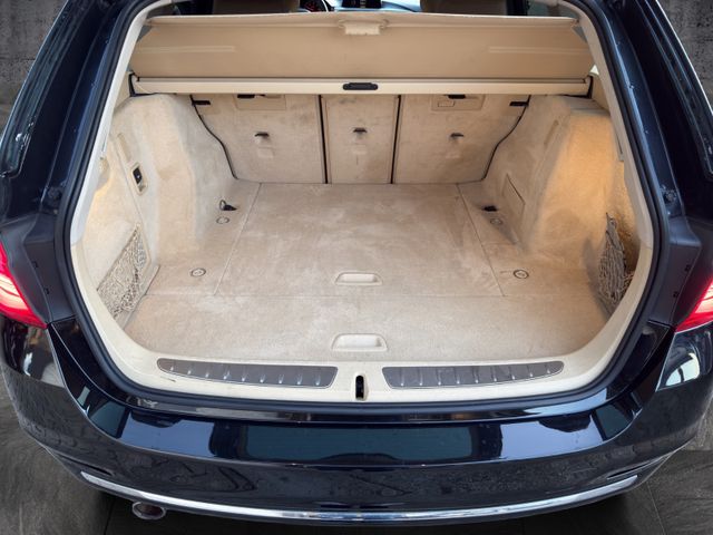 BMW 318 d Touring xDrive Luxury Line*LED*NAVI*PDC