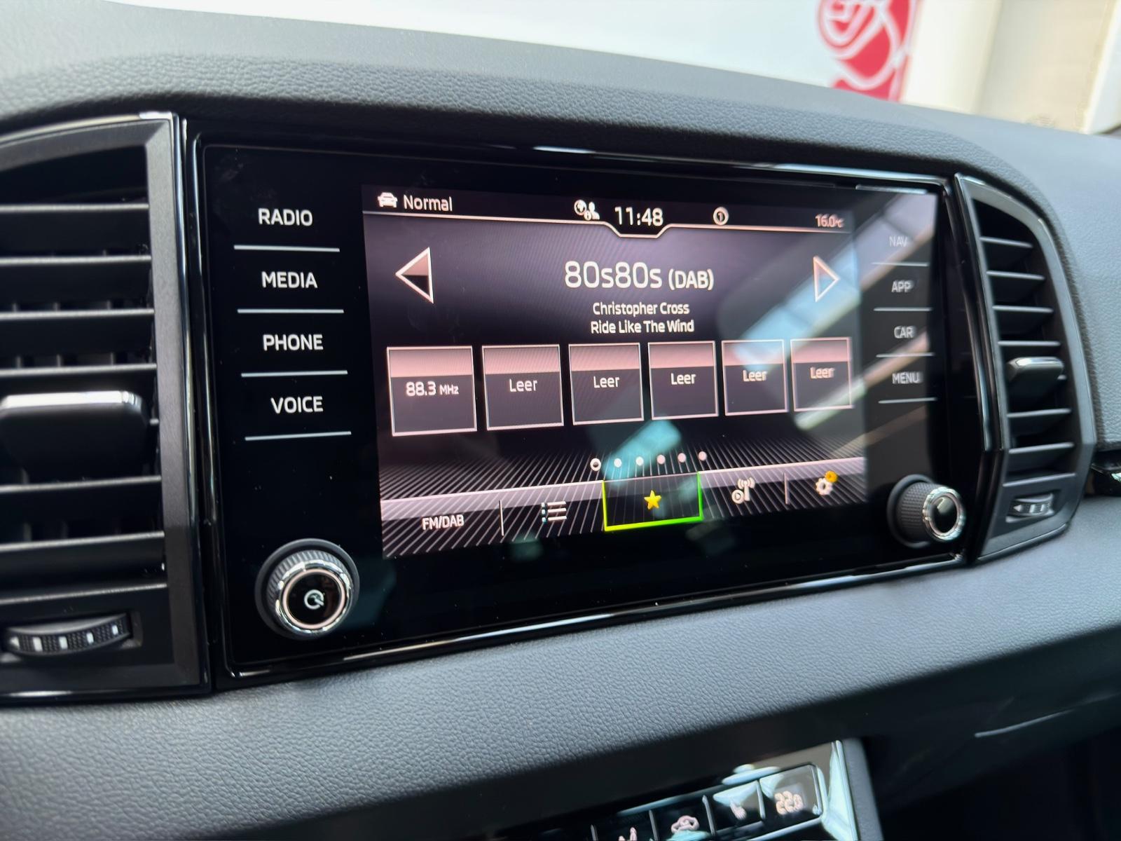 Skoda Karoq Sportline#5J.Gar#Matrix#360°#AHK#Navi#App
