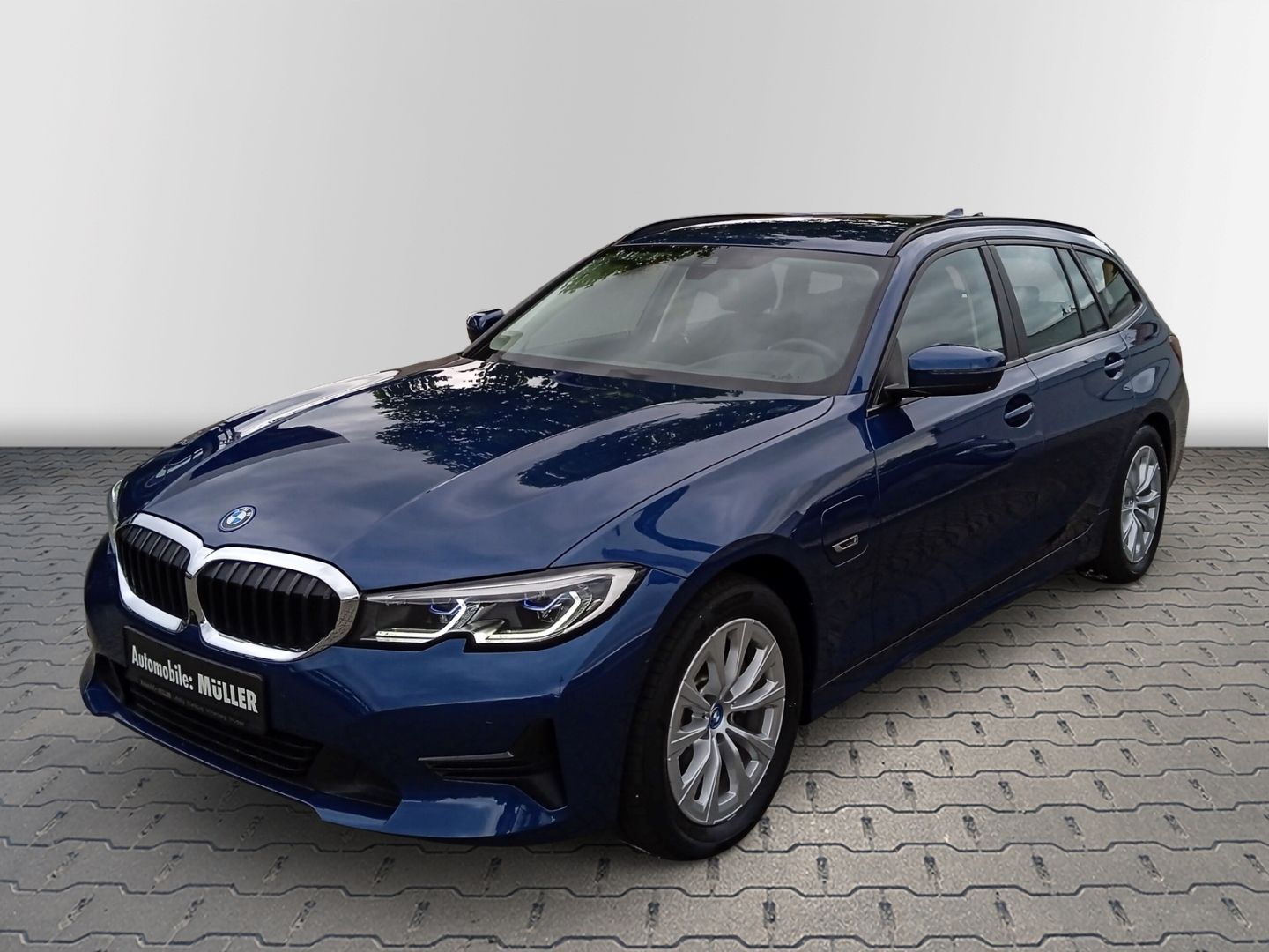 BMW 320 e Touring Aut.  KOMFORTZUGANG+KLIMA+NAVI+DAB foto 2