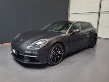 Porsche Panamera - 1