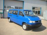 Volkswagen T4 Caravelle 2.5 TDI  lang - Volkswagen T4 Caravelle mit Diesel-Antrieb: Kleinbus, 2.5