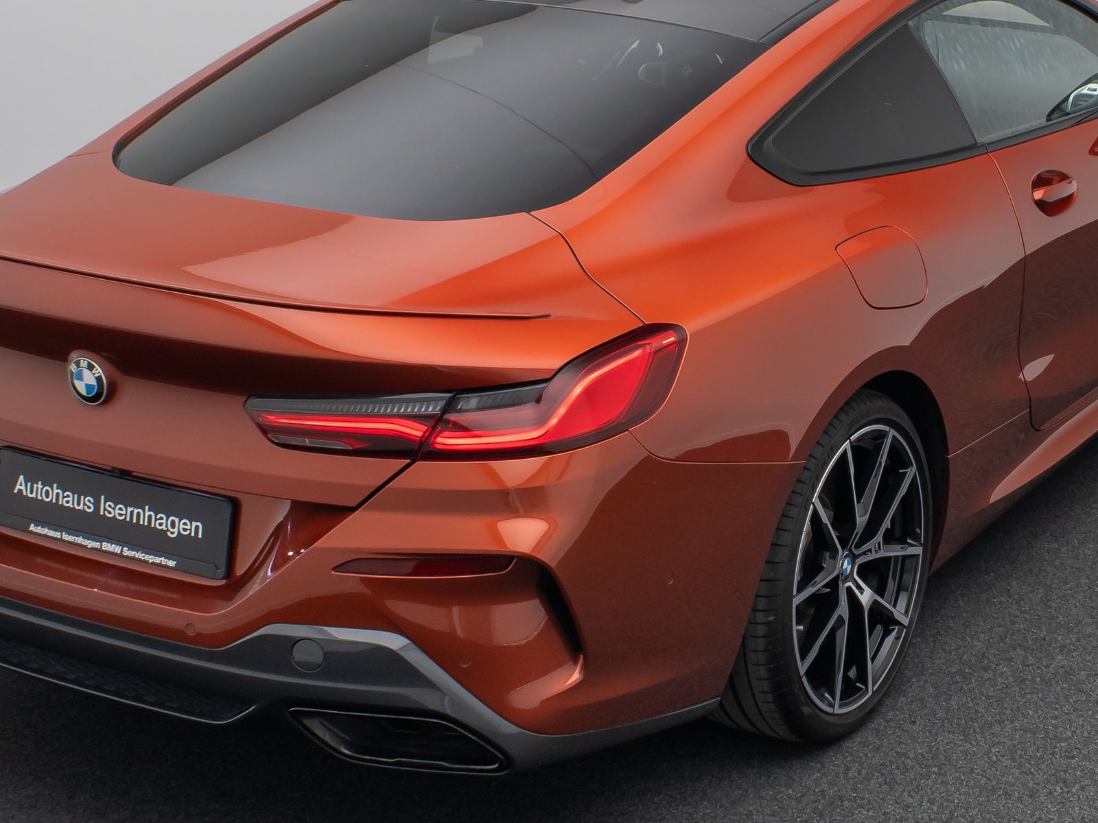 Fahrzeugabbildung BMW M850i xD Laser Kamera HUD DAB H/K SoftCL 20Zoll