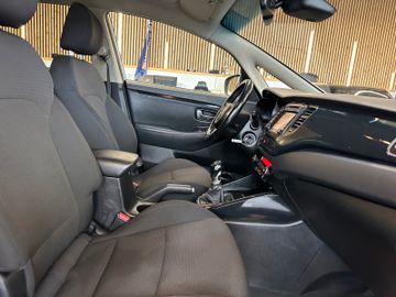 Kia Carens UEFA Euro 2016 *2. Hand*Klima*Kamera*Navi