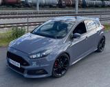 Ford Focus ST MK3 Facelift (viele Extras!) - Ford Focus ST MK3 Gebrauchtwagen