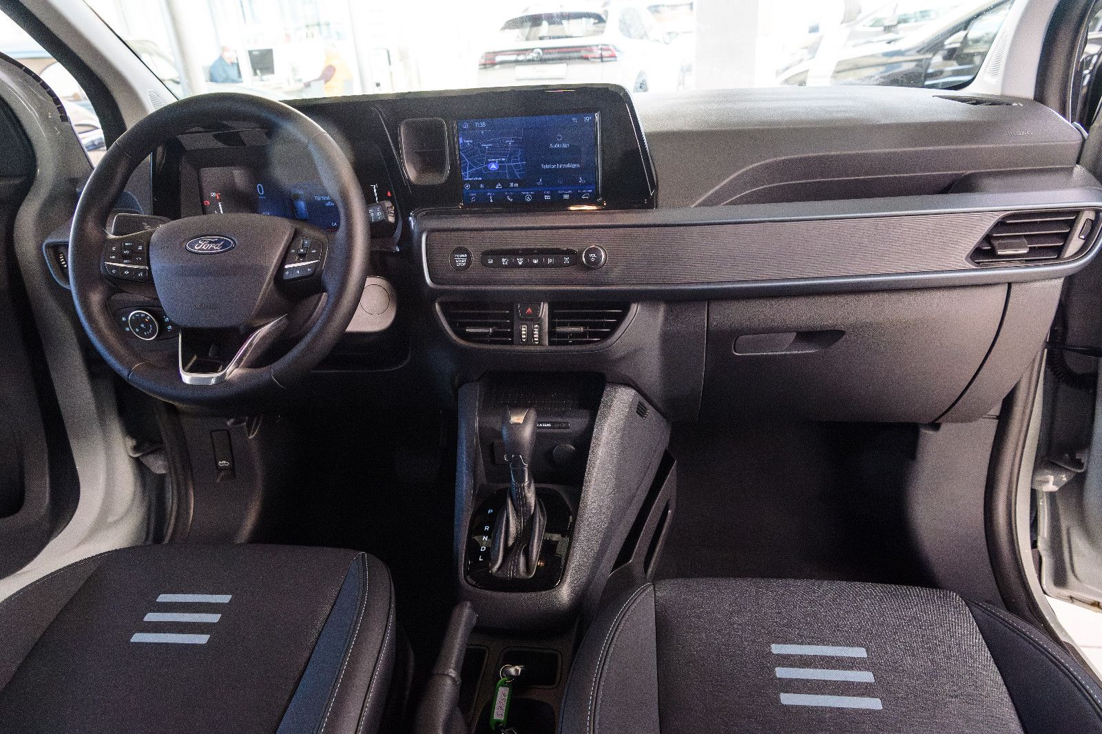 Fahrzeugabbildung Ford Tourneo Courier Active +Navi +ACC +Winter